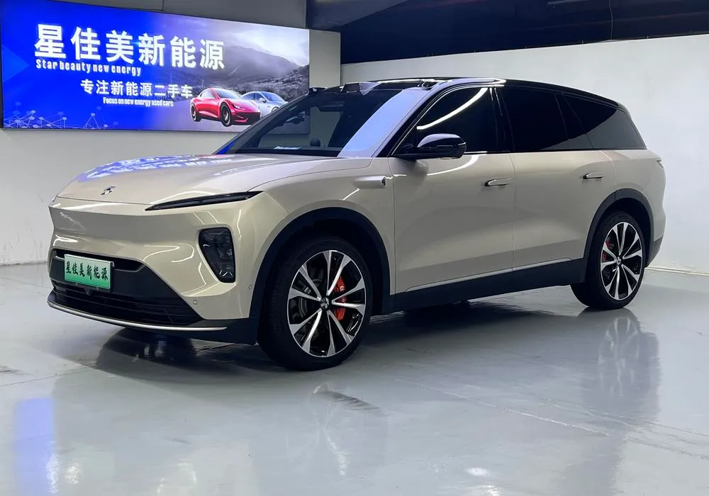 NIO ES8, 2023