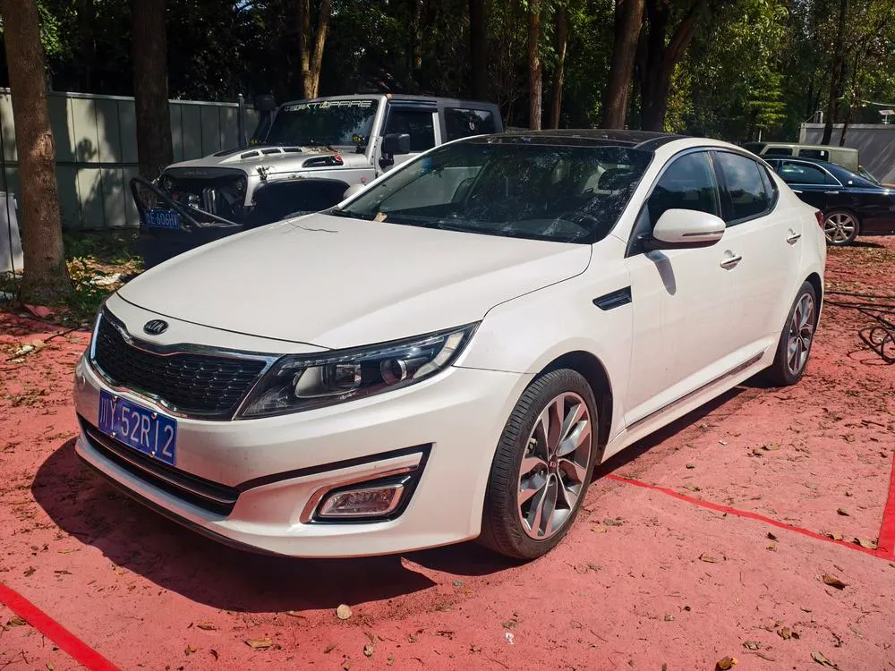 Kia K5 2.0L Auto PREMIUM, 2014 — фото 1
