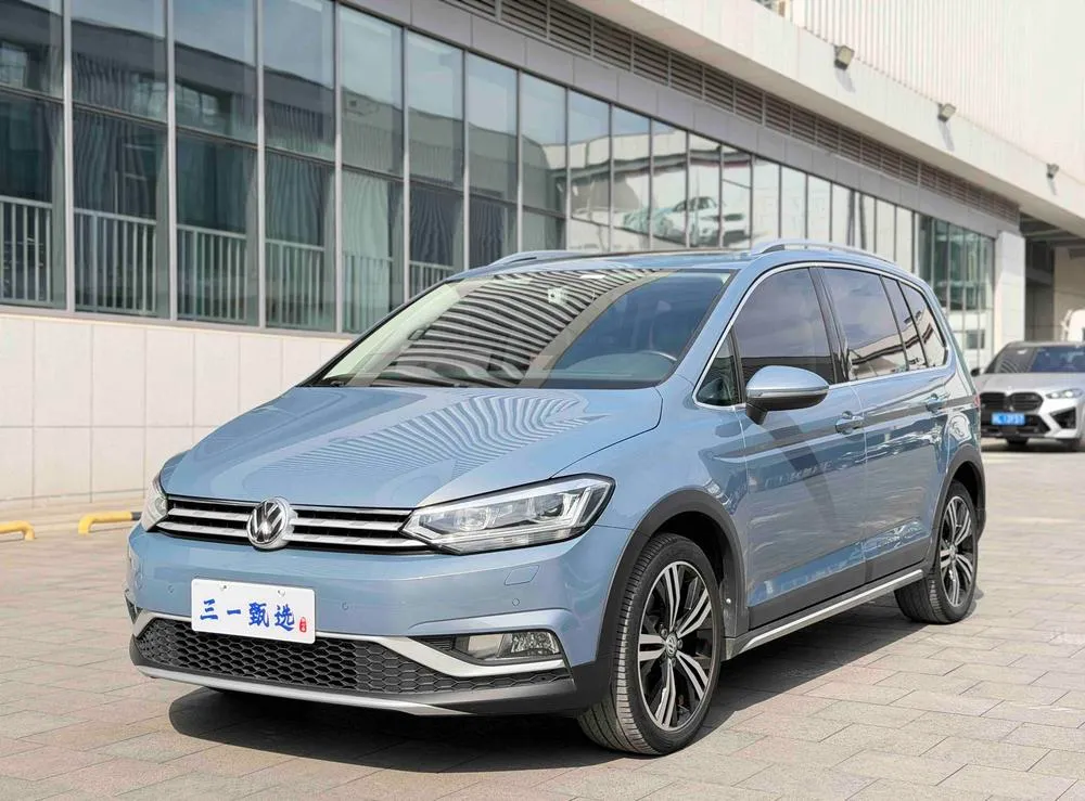 Volkswagen Touran L 280TSI Edition 7 Seater CN6, 2018 — фото 1