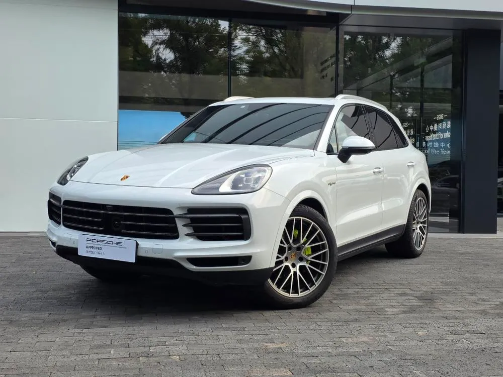 Porsche Cayenne E-Hybrid, 2023