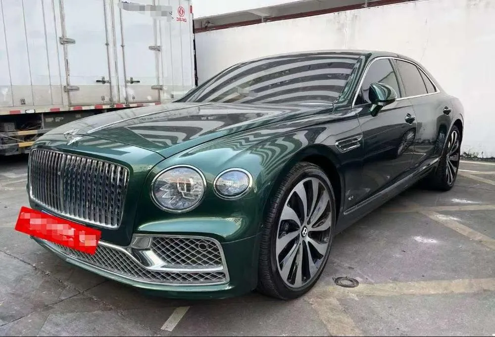 Bentley Flying Spur, 2022
