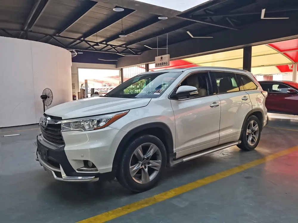 Toyota Highlander 2.0T 4WD Luxury Edition 7 Seater, 2017 — фото 1