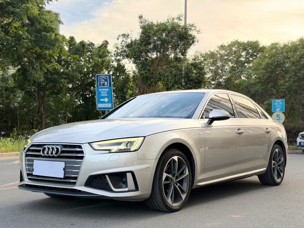 Audi A4L 40 TFSI Fashion Version CN6, 2019 — фото 1