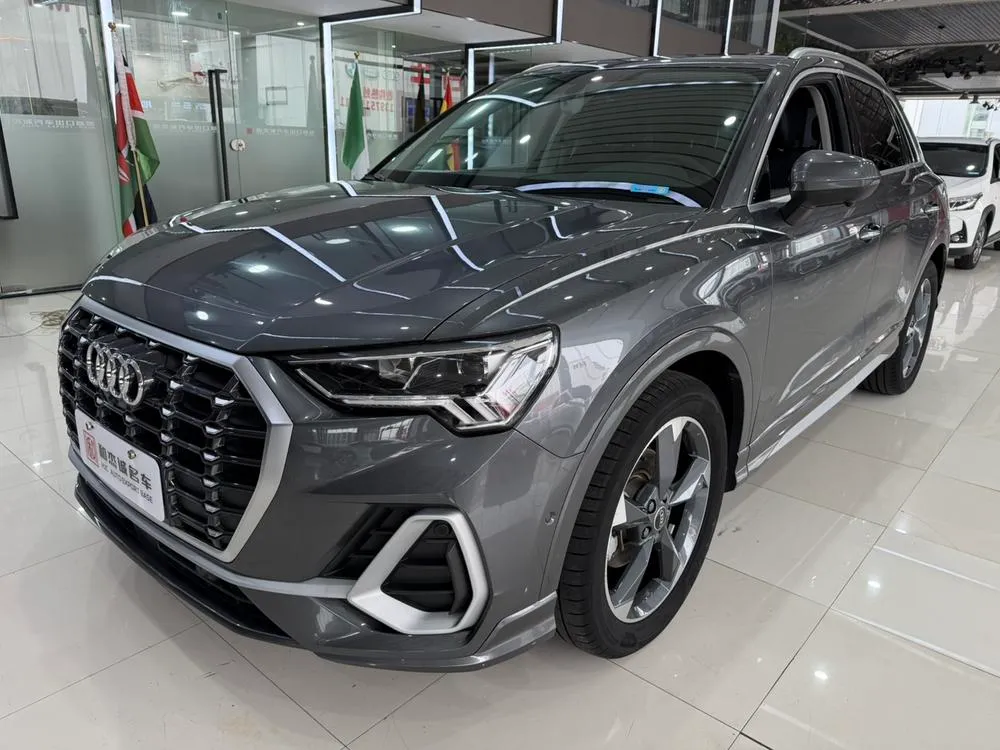Audi Q3, 2022