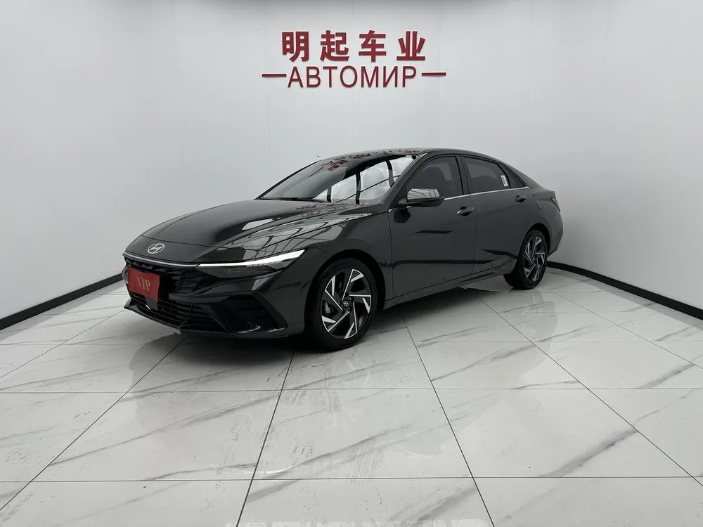 Hyundai Elantra 1.5L CVT LUX Premium Edition, 2023 — фото 1