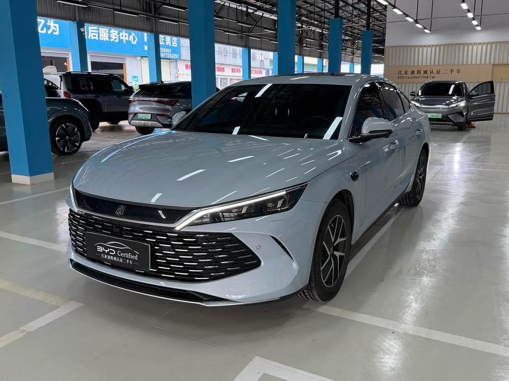 BYD Qin L DM Smart Drive Edition DM-i 120KM Version, 2025 — фото 1