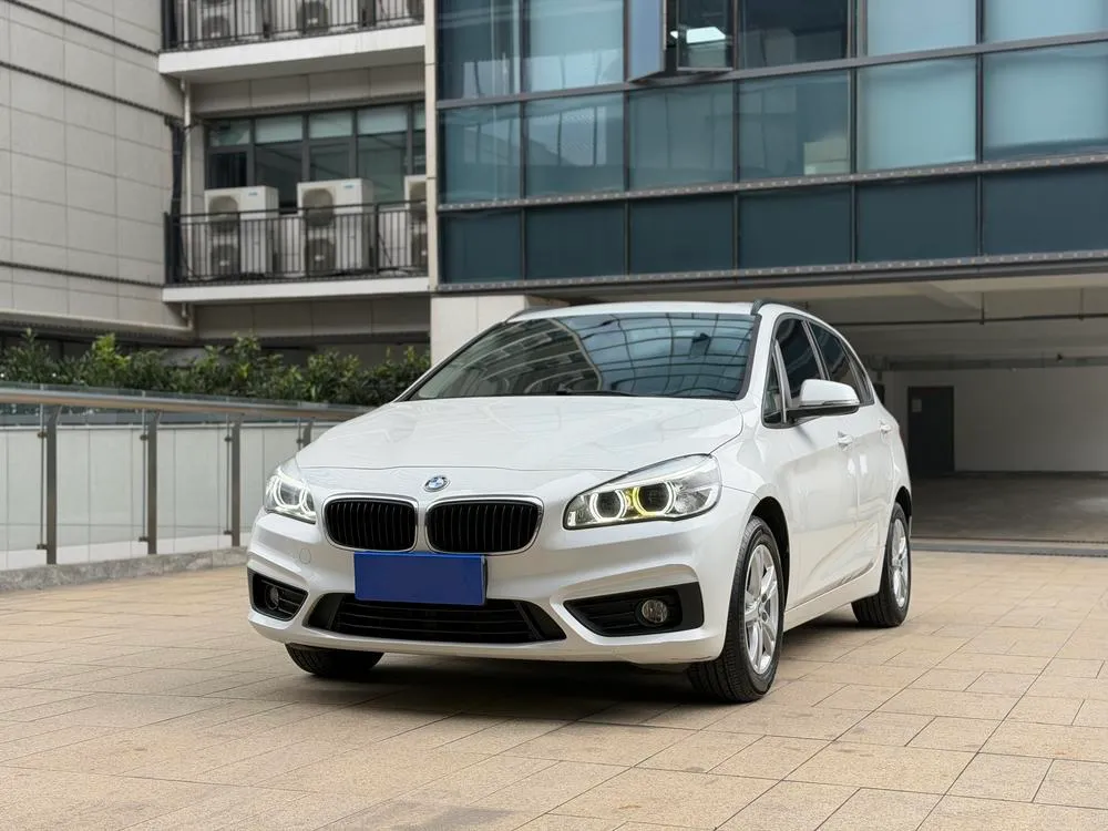BMW 2-Series Active Tourer 218i Leading Version, 2016 — фото 1