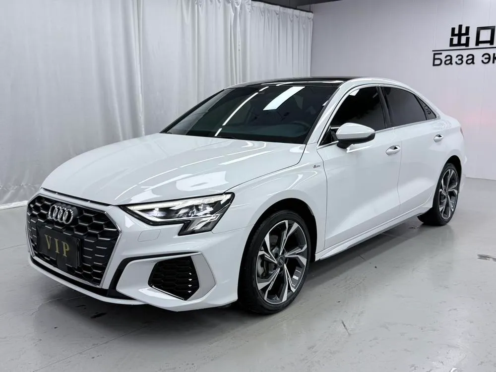 Audi A3 A3L Limousine 35 TFSI Elite Version, 2021 — фото 1