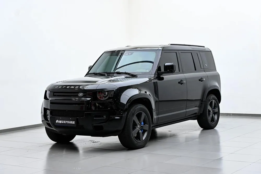 Land Rover Defender 110 3.0T P400 X-DYNAMIC HSE, 2024 — фото 1