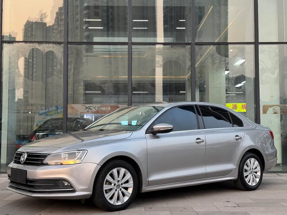 Volkswagen Sagitar, 2015