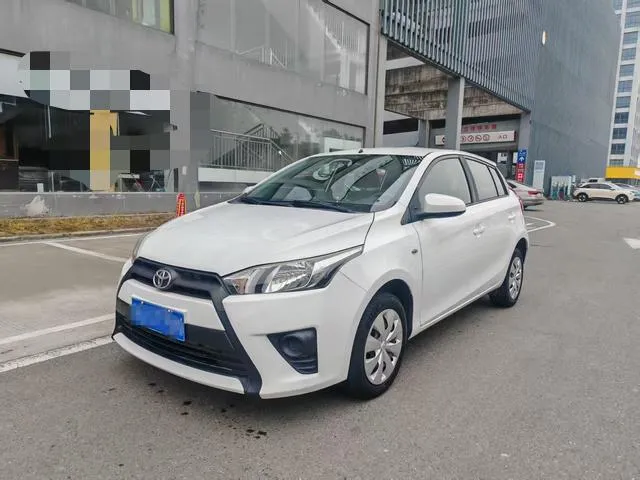 Toyota Yaris L 1.3E Auto Edition, 2014 — фото 1