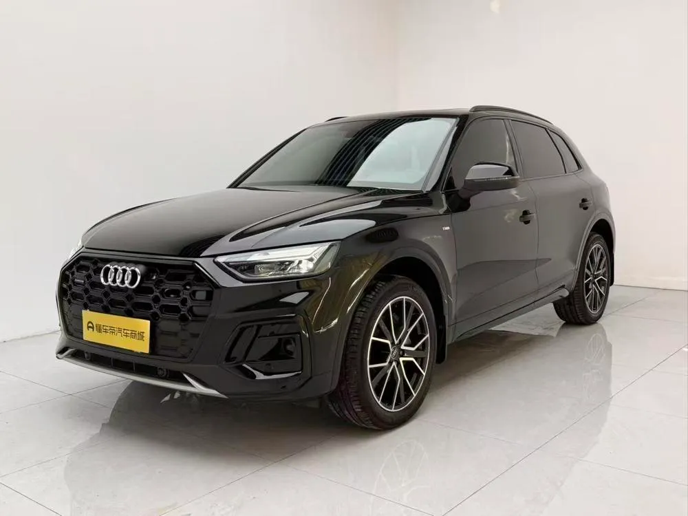 Audi Q5L quattro 45 Edition 40TFSI Luxury Version, 2026 — фото 1