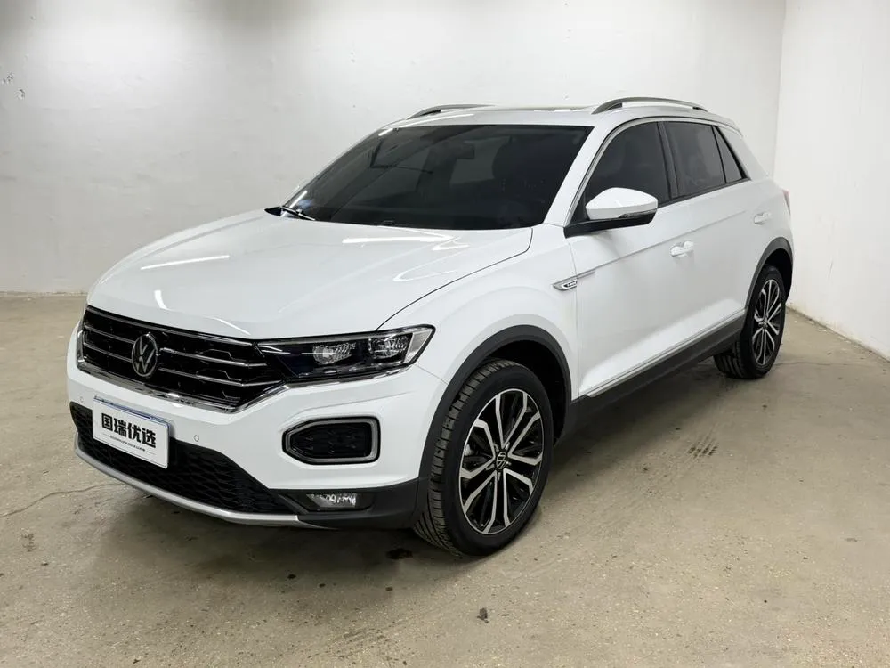 Volkswagen T-Roc 280TSI DSG 2WD PLUS, 2022 — фото 1