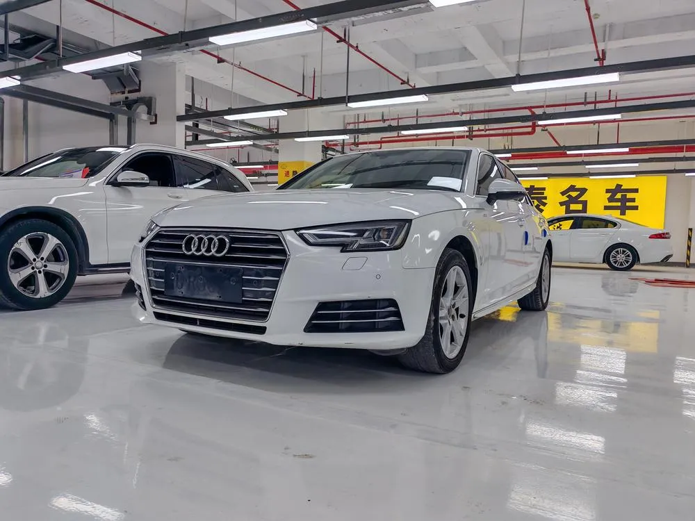 Audi A4L, 2017
