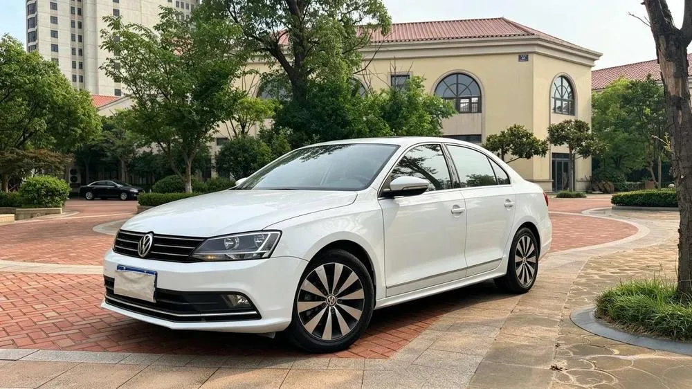 Volkswagen Sagitar 1.6L Auto Comfort Version, 2017 — фото 1
