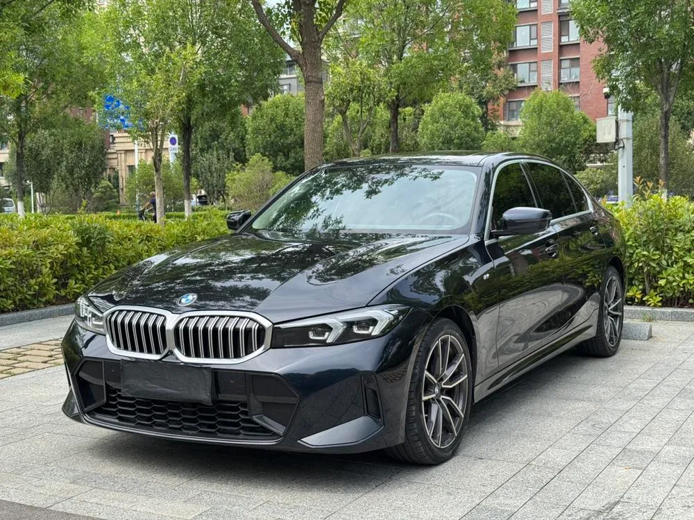 BMW 3-Series, 2023