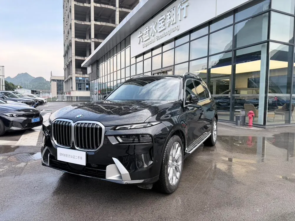 BMW X7 xDrive40i Leading Version Luxury 7 Seater, 2024 — фото 1