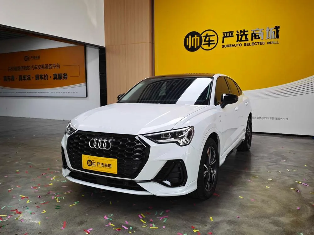 Audi Q3 Sportback 40 TFSI Fashion Version, 2022 — фото 1