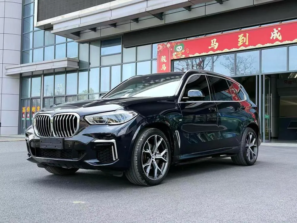 BMW X5 xDrive 40Li M Sport, 2022 — фото 1