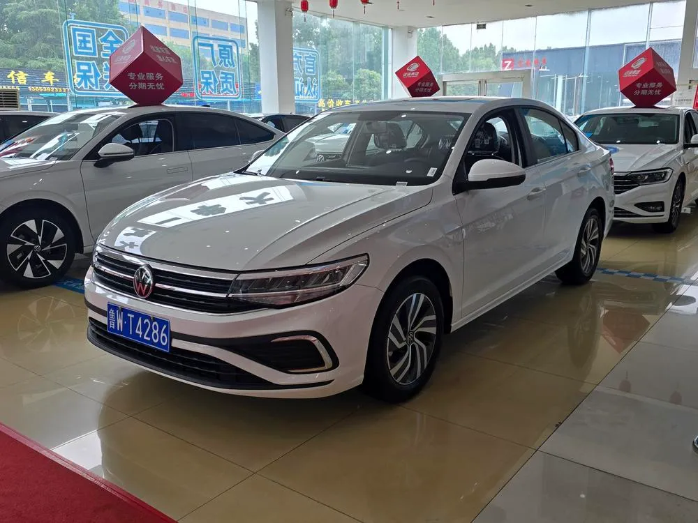 Volkswagen Bora 200TSI DSG Joy Navigation Edition, 2026 — фото 1