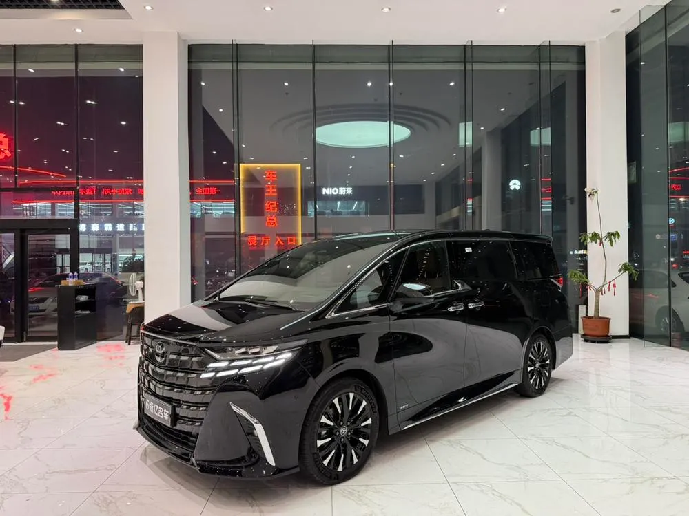 Toyota Alphard, 2023