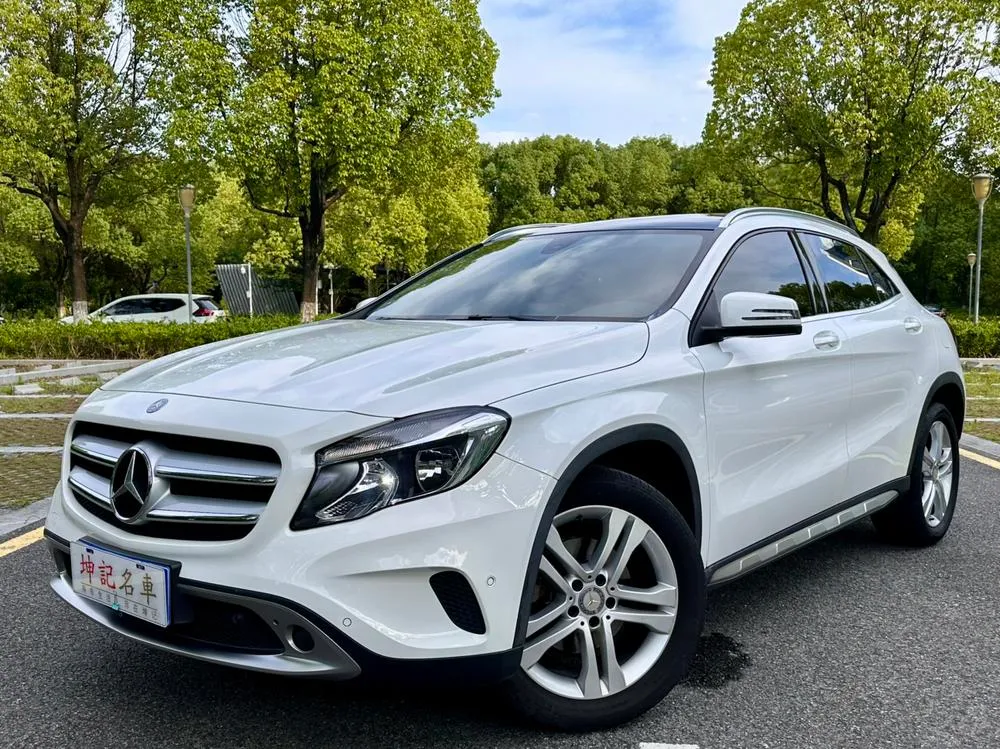 Mercedes-Benz GLA GLA 200 Fashion Version, 2016 — фото 1