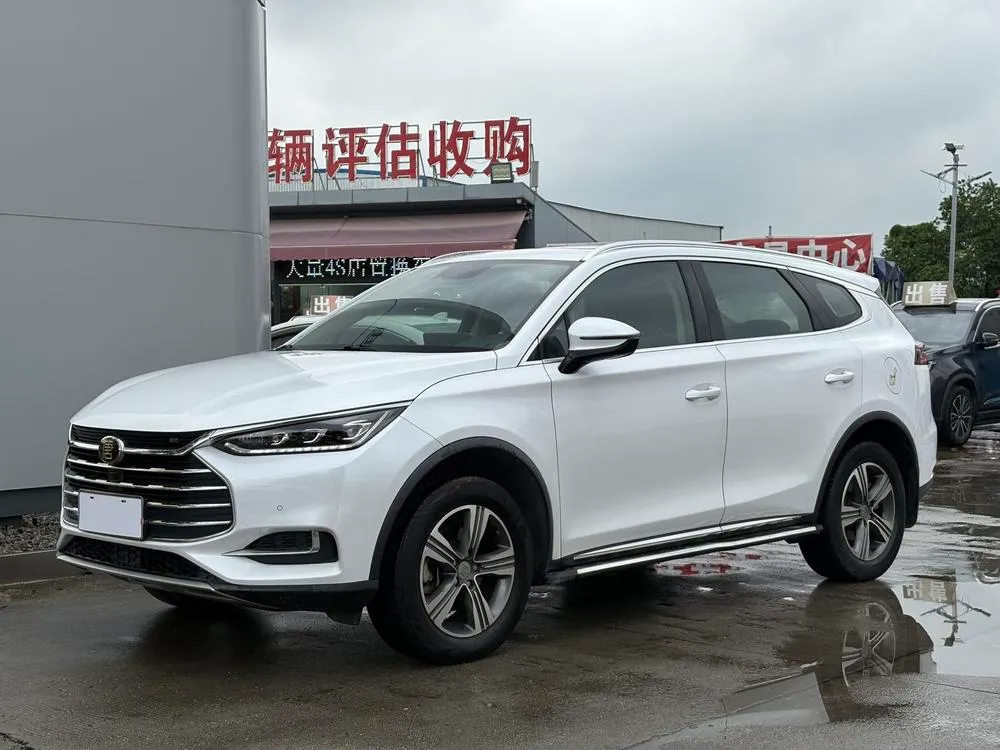 BYD Tang 2.0T Auto Smart Connected Premium Joy Version 7 Seater CN6, 2019 — фото 1