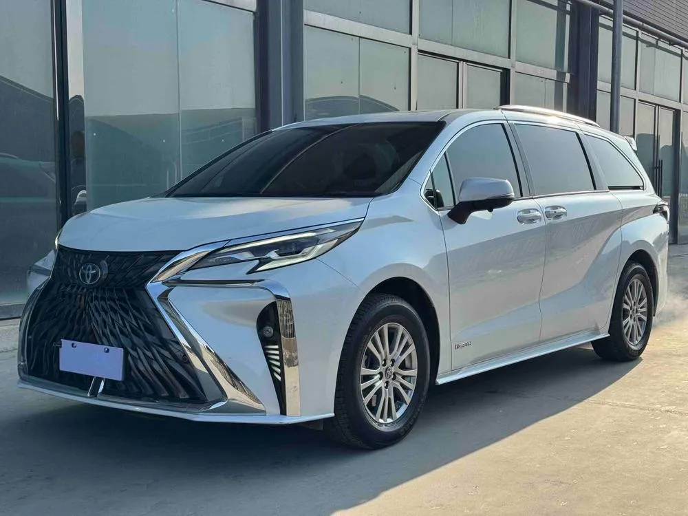 Toyota Sienna 2.5L Hybrid Comfort Edition, 2021 — фото 1