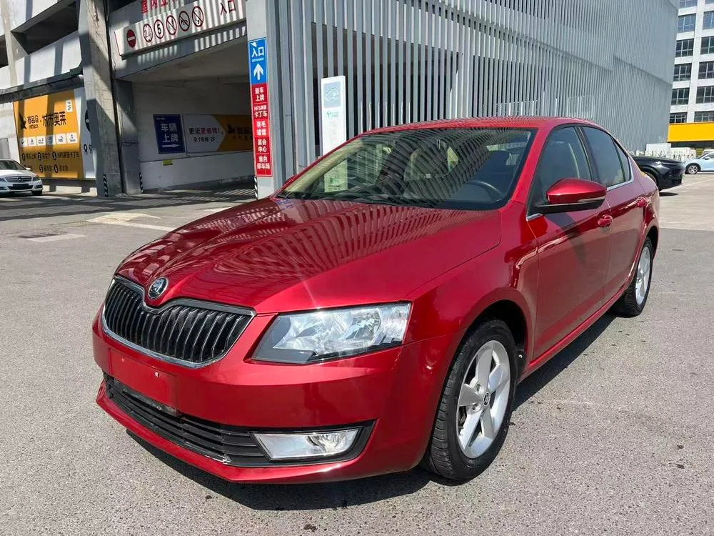 Skoda Octavia 1.6L Auto Elite Edition, 2015 — фото 1