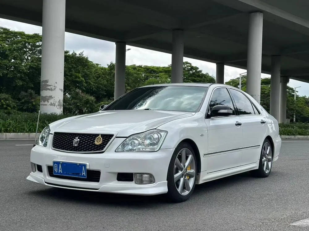 Toyota Crown, 2007