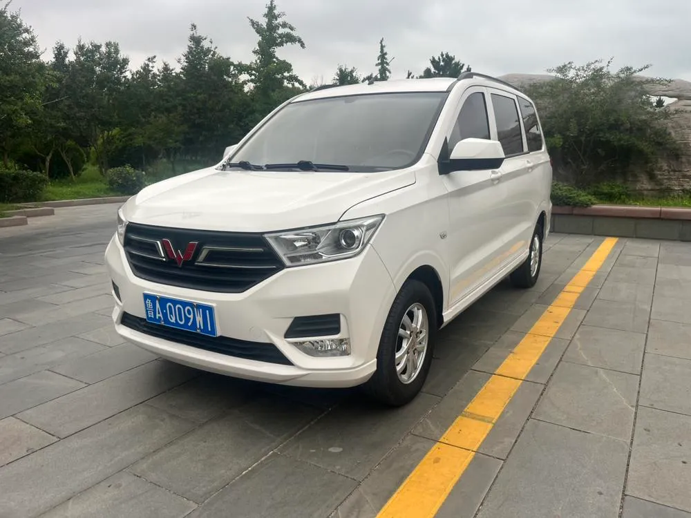 Wuling Hongguang 1.5L S Manual Standard Version, 2021 — фото 1