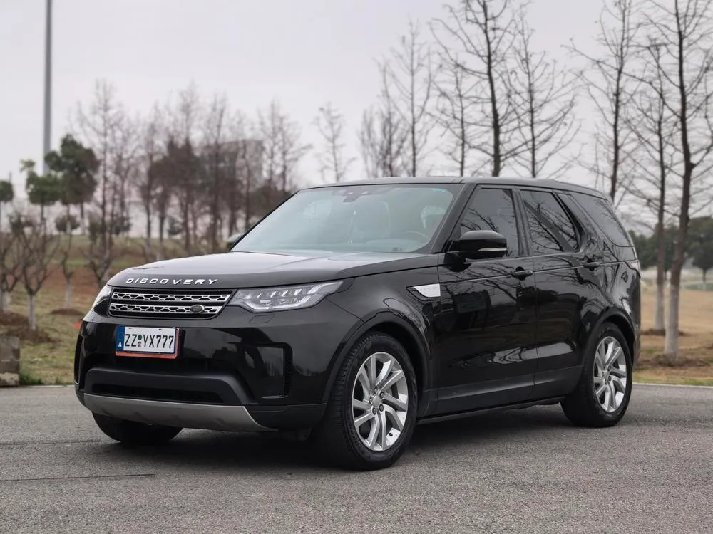 Land Rover Discovery 3.0 V6 HSE, 2018 — фото 1