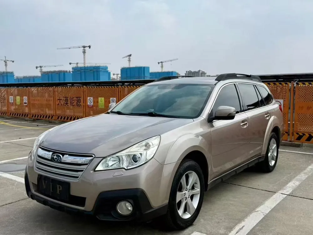 Subaru Outback 2.5i Люкс, 2013 — фото 1
