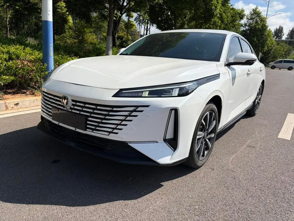 Changan Eado 1.5T DCT Мощная, 2025 — фото 1