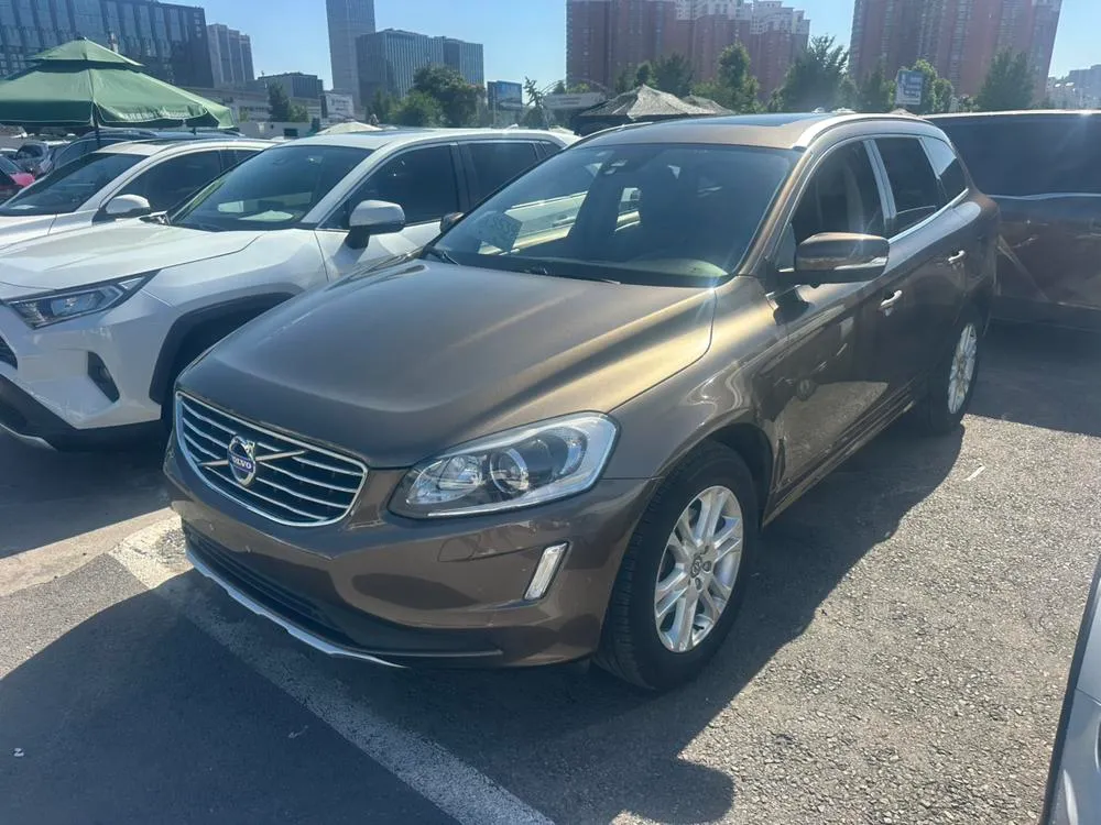 Volvo XC60 T5 Edition, 2015 — фото 1