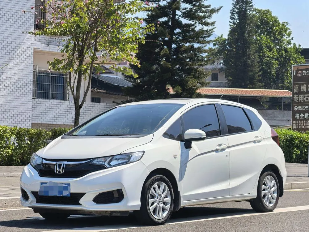 Honda Fit 1.5L CVT Comfort Sunroof Edition, 2018 — фото 1