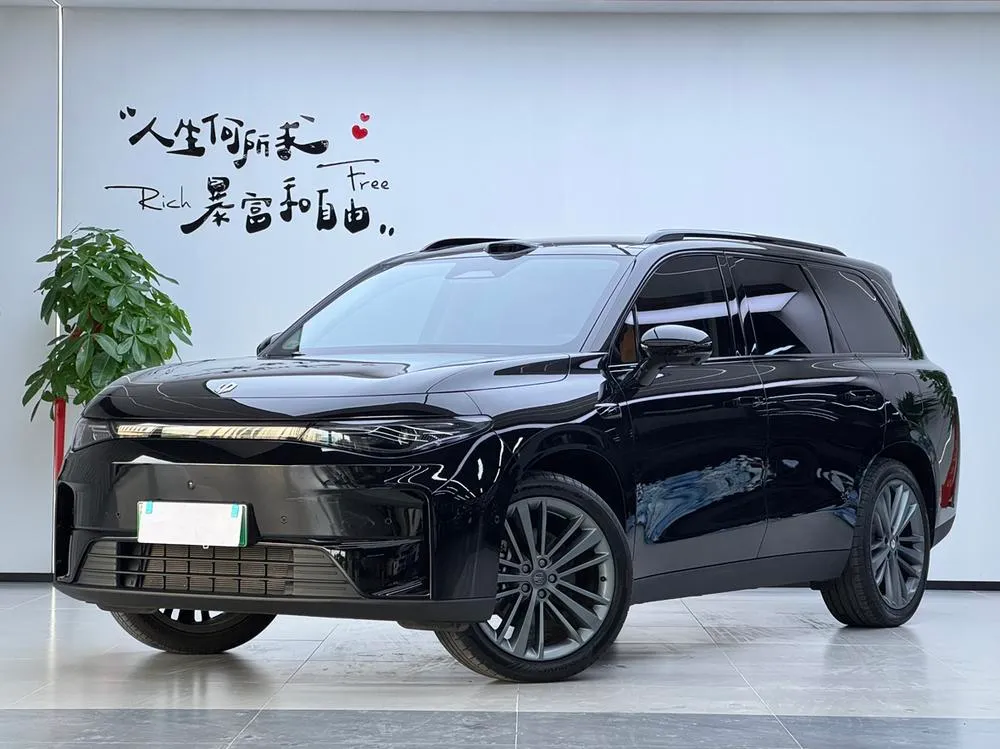 Leapmotor C16 EREV 280 Lidar Premium Edition 6 Seater, 2026 — фото 1