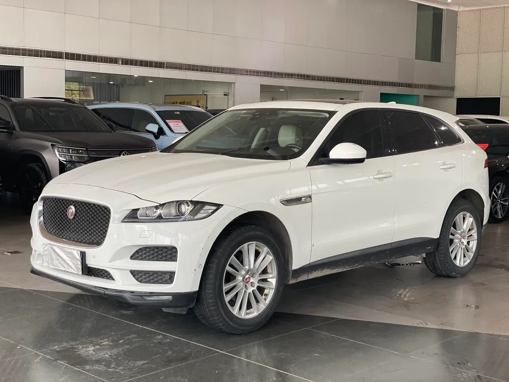 Jaguar F-PACE, 2016