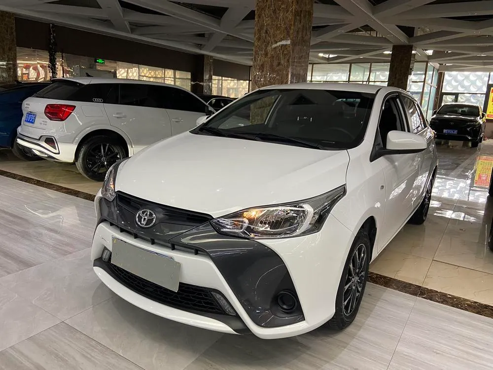 Toyota Yaris L, 2022