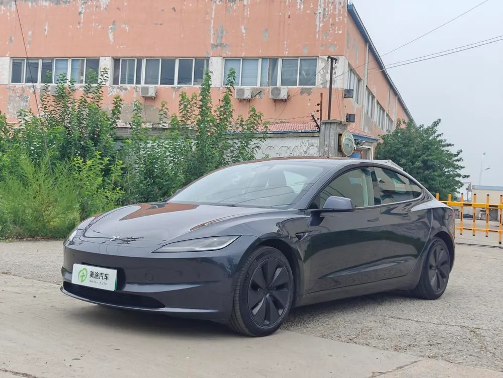 Tesla Model 3, 2023