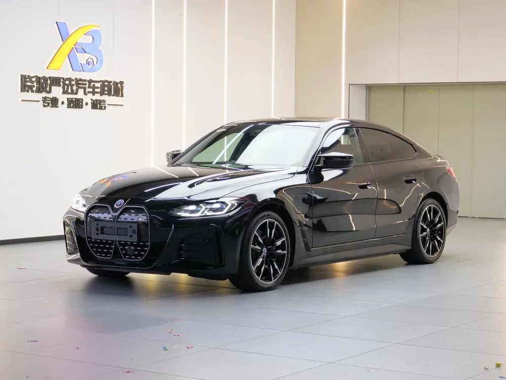 BMW i4, 2022