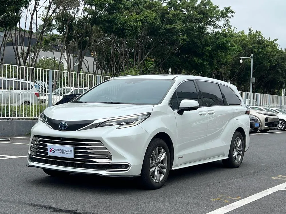 Toyota Sienna, 2023