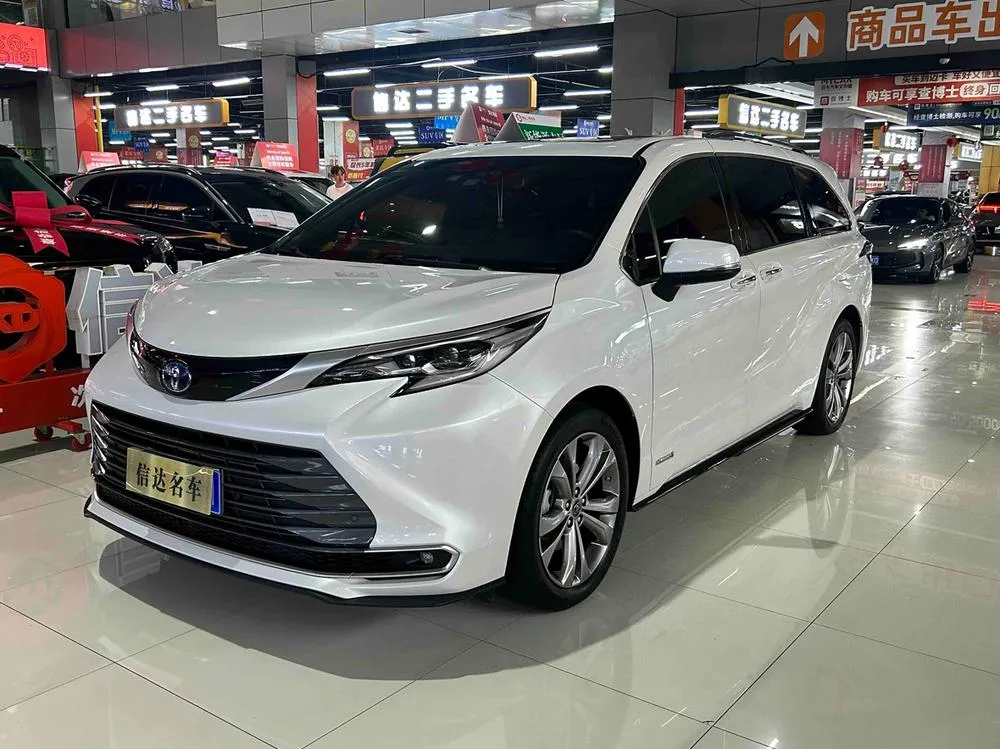 Toyota Sienna 2.5L Hybrid Premium Edition, 2021 — фото 1