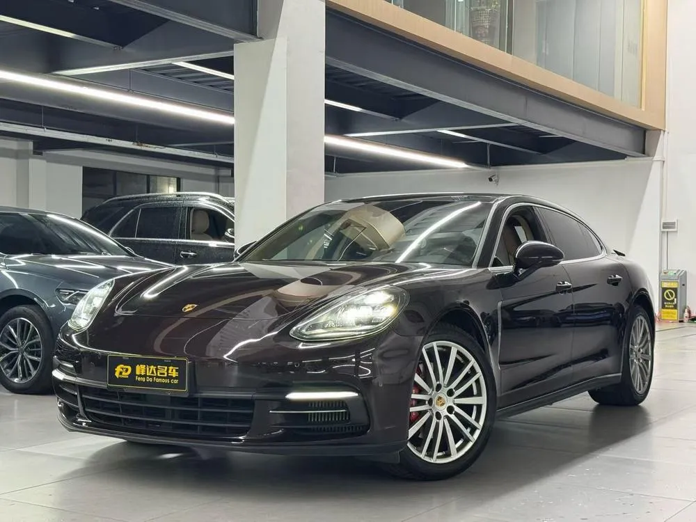 Porsche Panamera, 2019