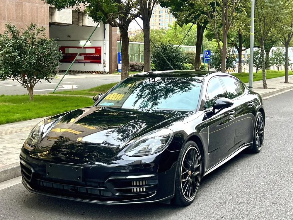 Porsche Panamera, 2023