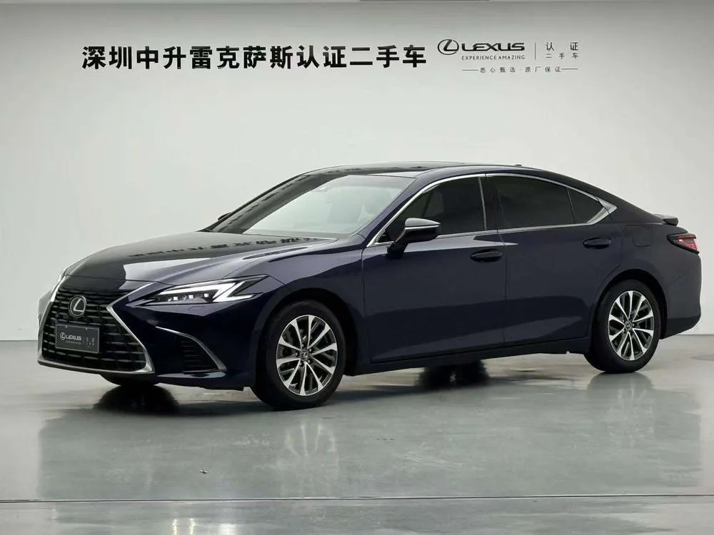 Lexus ES, 2025
