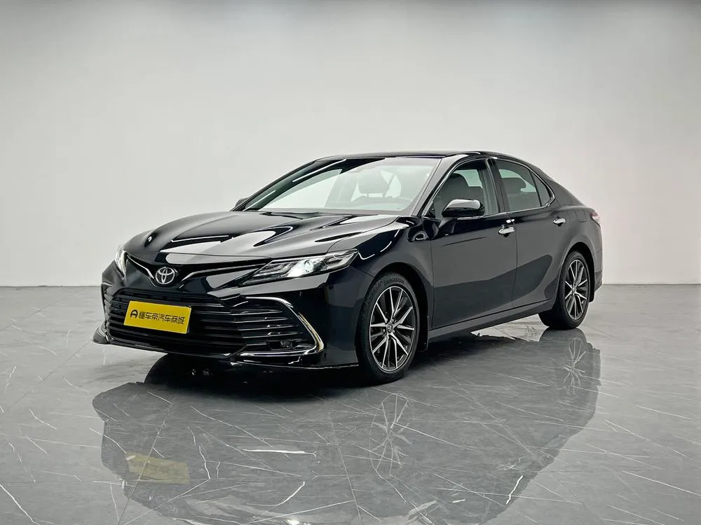 Toyota Camry 2.5G Luxury Edition, 2022 — фото 1