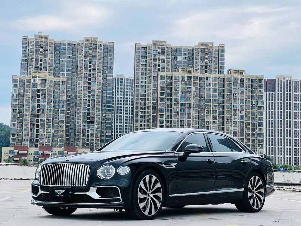 Bentley Flying Spur, 2024