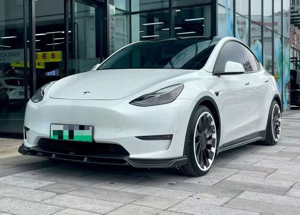 Tesla Model Y, 2021