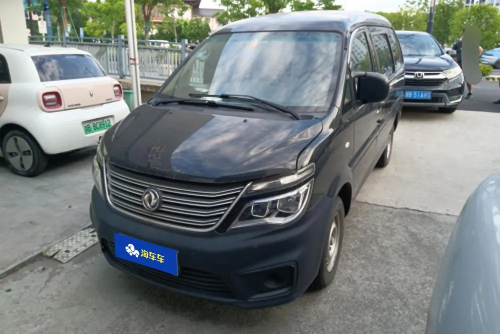 Dongfeng Fengxing Lingzhi M5 1.6L 7 мест версия нормы China VI, 2019 — фото 1
